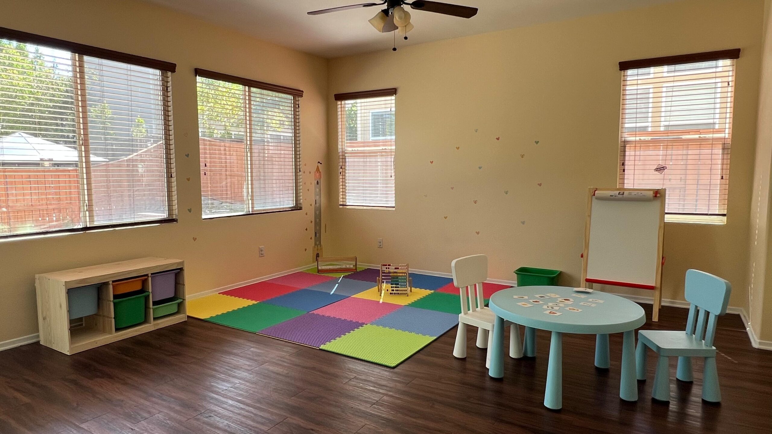 Happy Daycare & Montessori Whole room view